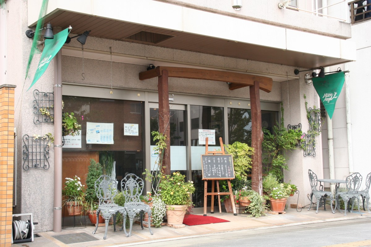 創作料理レストラン ムーンエンジェル(川内ホテル1階)