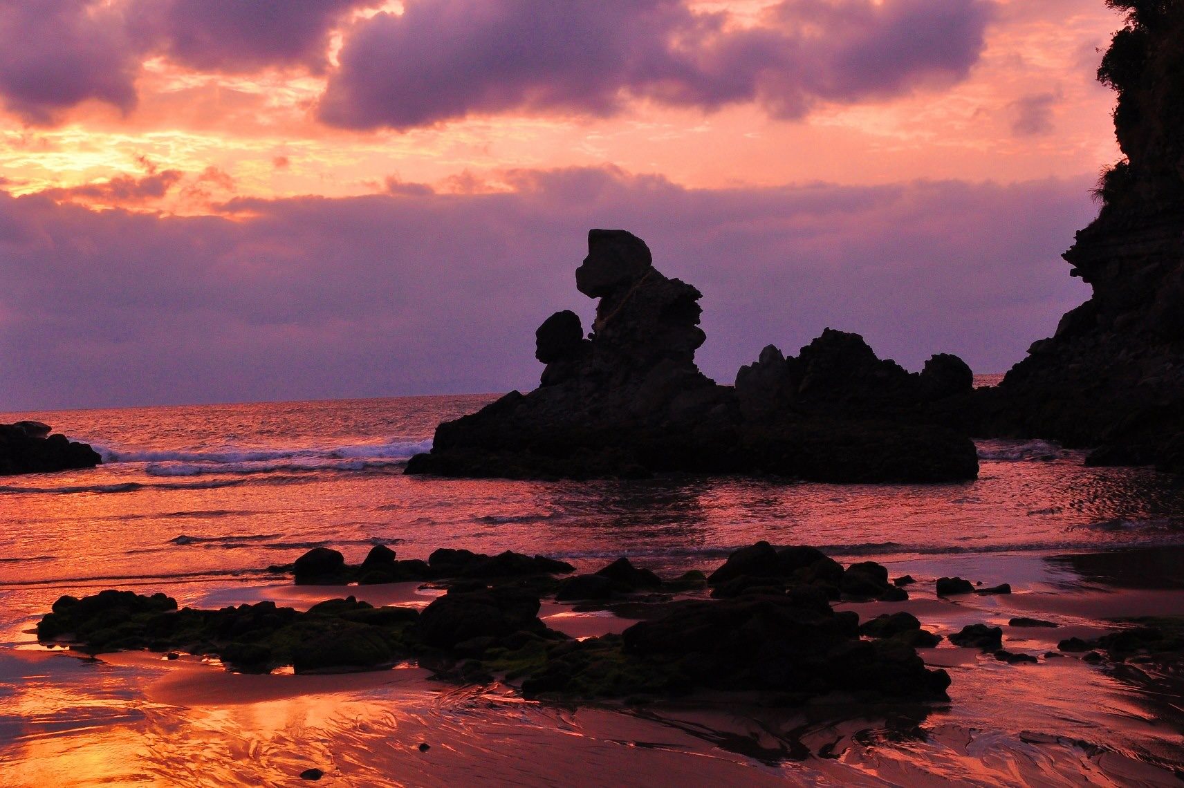 人形岩 - 西方海岸