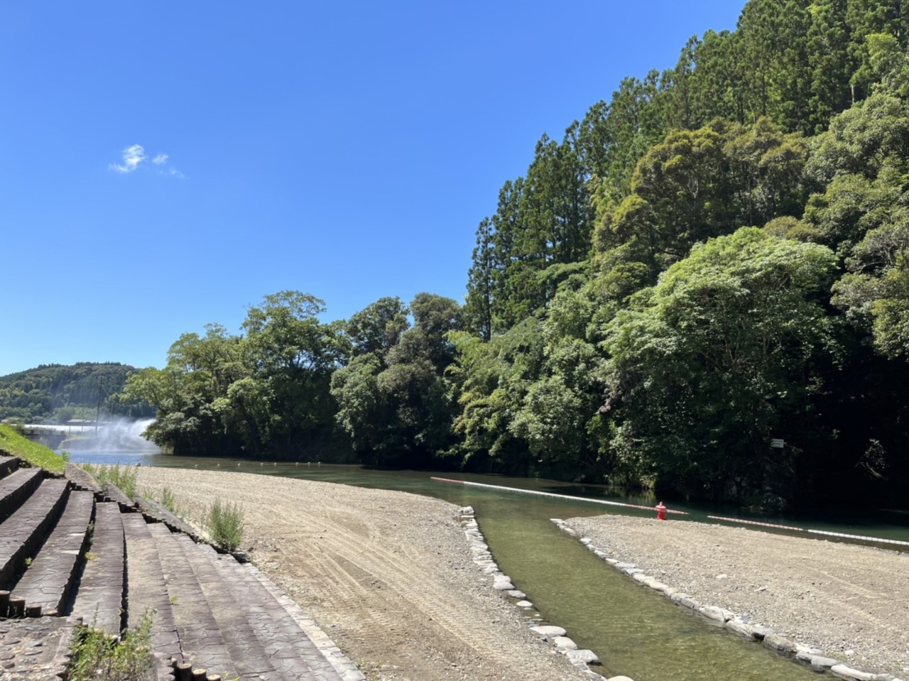 とうごう五色親水公園