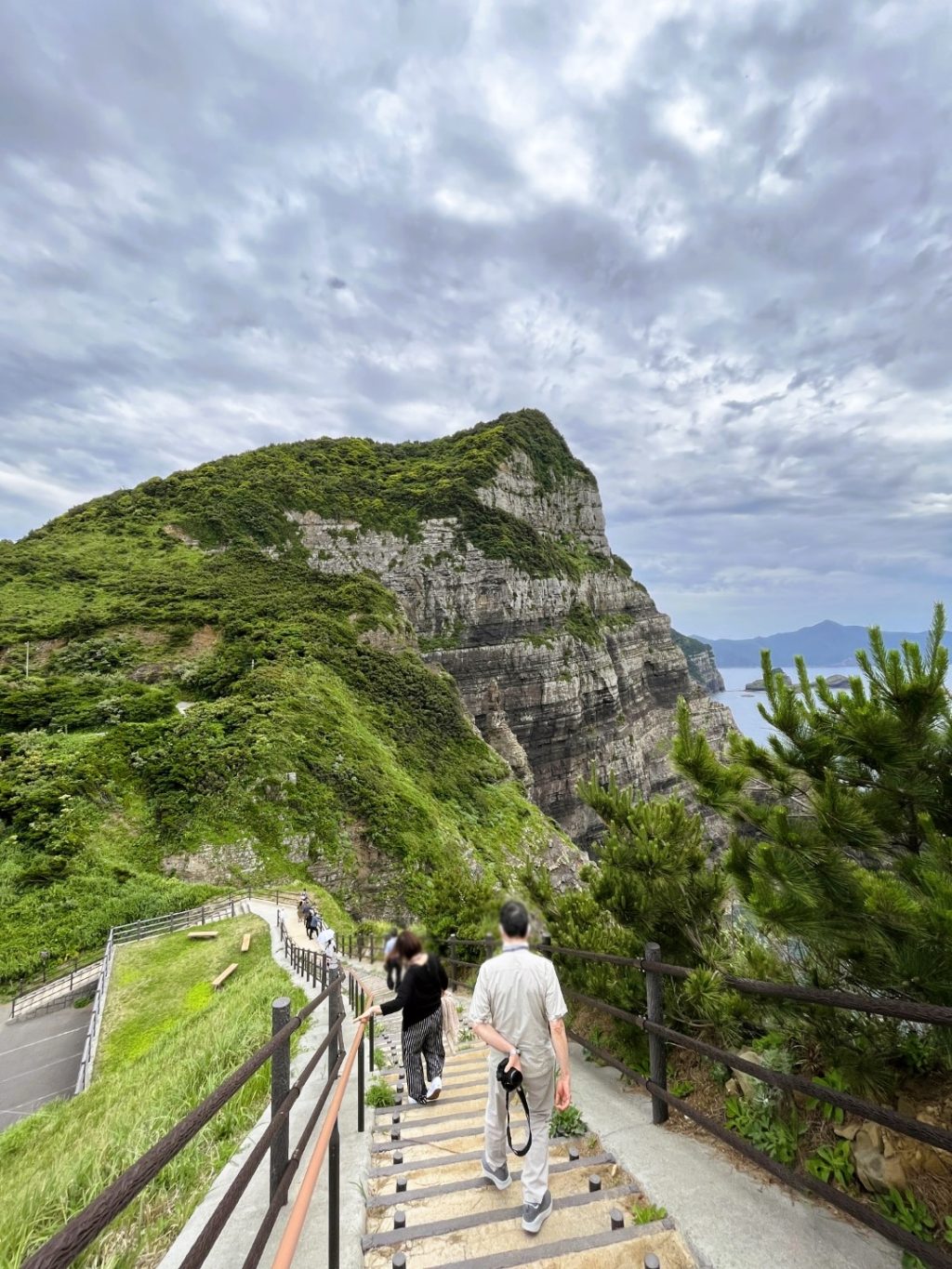 夜萩円山公園と鹿島断崖