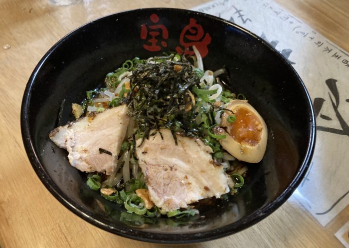 ラーメン宝島神田店の冷麺